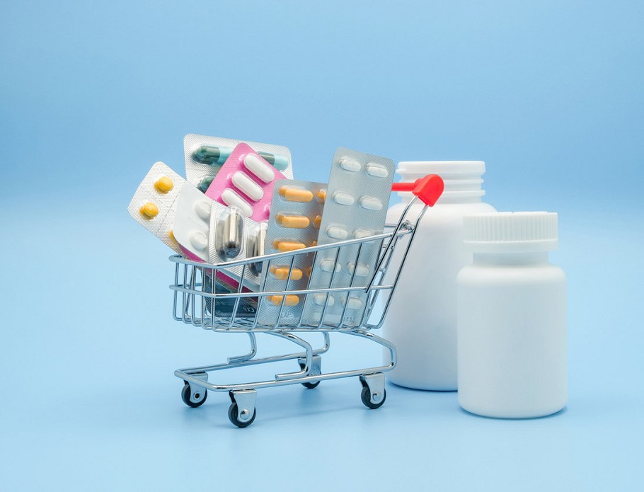 Pharmacies en ligne passées au crible : nous avons fait le comparatif ! 🔍💊
